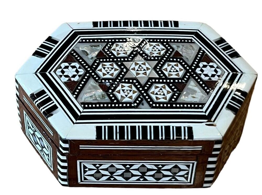 MOTHER OF PEARL MOSAIC JEWELRY Trinket BOX HANDMADE Inlaid EGYPT 4.5 X 3”